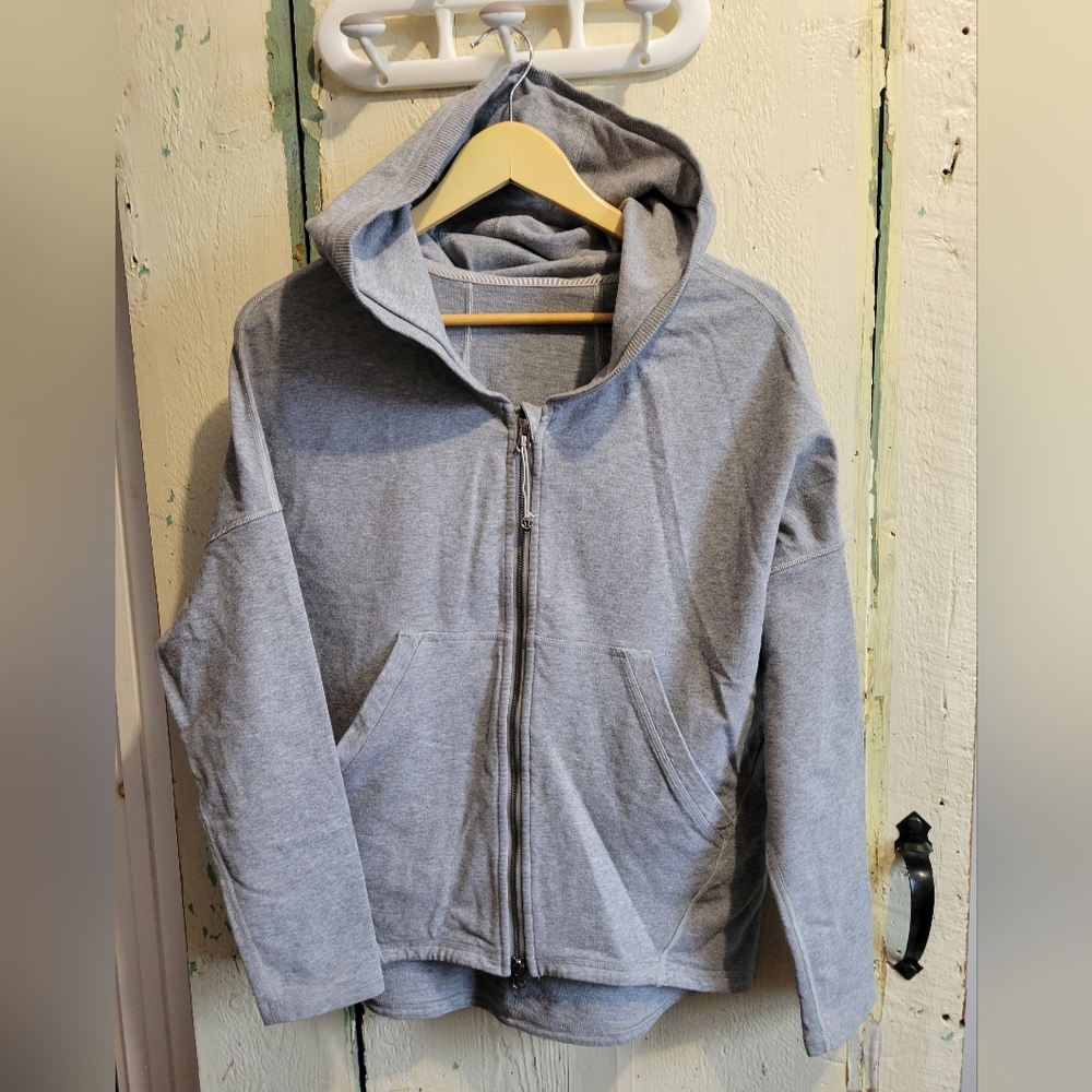 Lululemon Athletica Heather Gray Zip-Up Hoodie *See Pull String